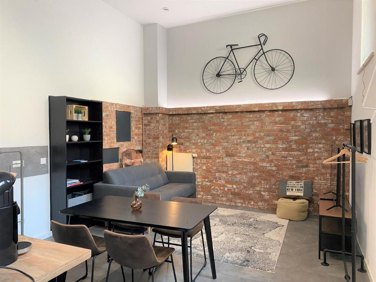Grosszuegiges Studio-Apartment - Top-Lage + Parken Neurenberg Buitenkant foto
